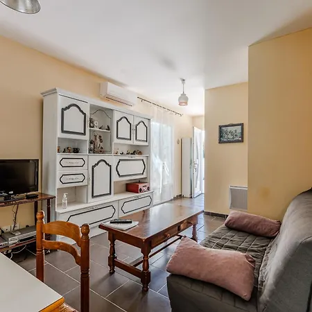 La Patte D'oie מיוס