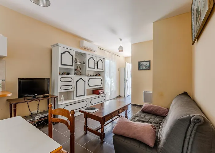 La Patte D'oie מיוס